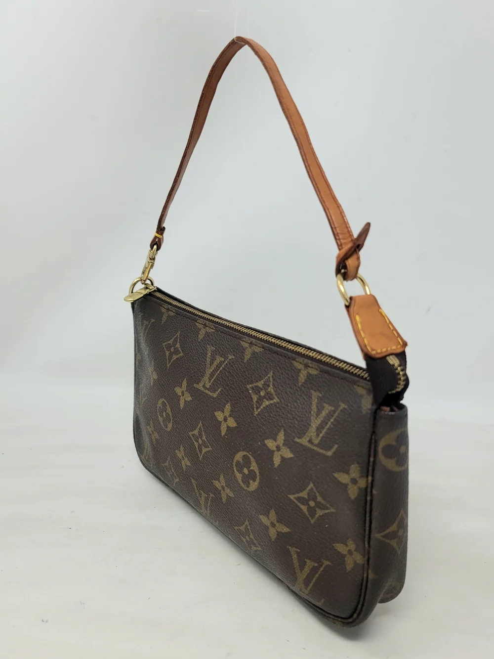 Louis Vuitton Pochette Accessoires Monogram Canvas Clutch Hand Bag Vintage Auth